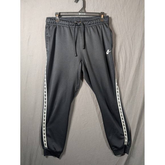 Nike Sportswear Tech Fleece Jogger Pants Black size small - Picture 1 of 13
